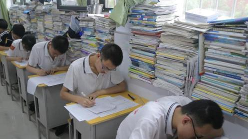 如何利用模考成绩估算中考成绩？