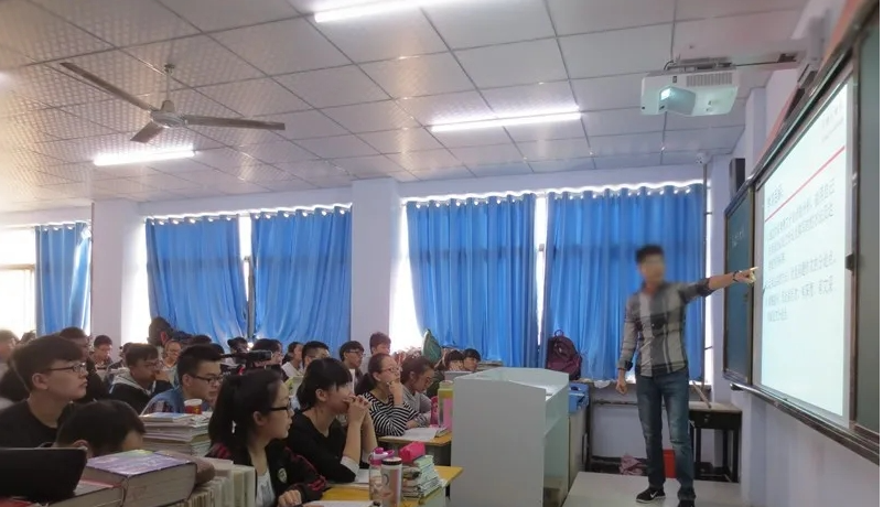 暑假将至，如何教会孩子管理时间？先从制定一张日程表开始！