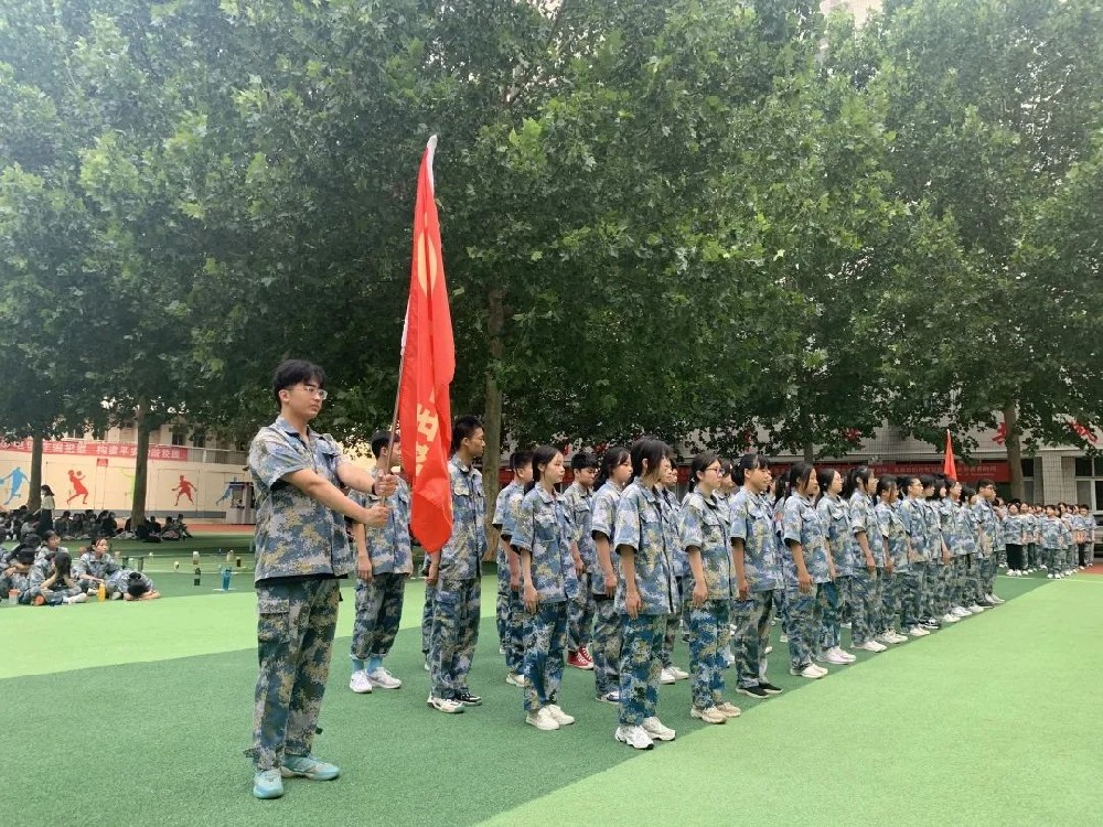 风采丨郑州优胜实验中学新生军训圆满结营