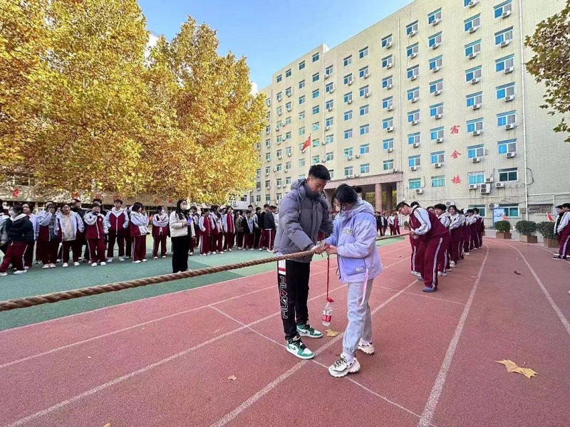 凝“绳”聚力 “拔”出精彩|高一年级冬季拔河比赛圆满落幕
