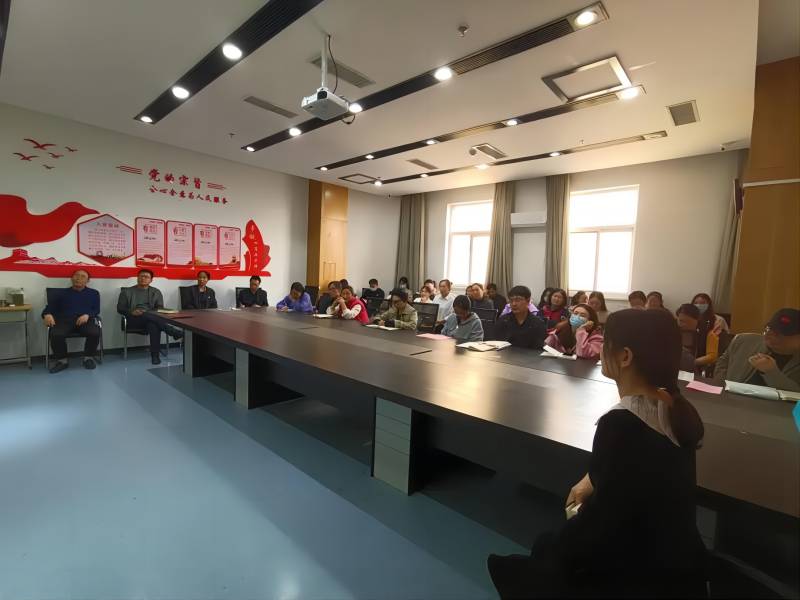 勠力同心求突破 携手并进谱新篇: 郑州优胜实验中学召开2024届高三二测质量分析会