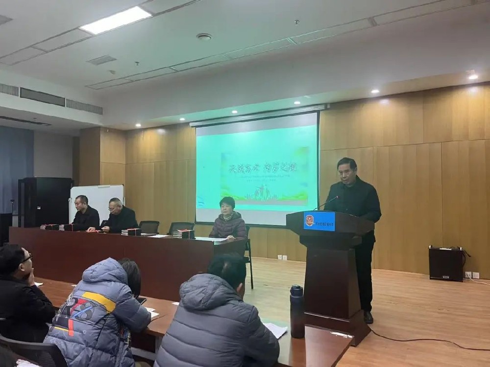 百日鏖战 决胜今朝——郑州优胜实验中学复读部2025届百日冲刺誓师暨一测表彰大会